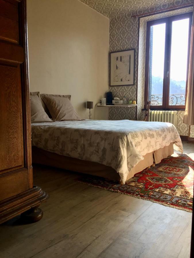 Bed and Breakfast Aux Berges Du Coubisou Exterior foto