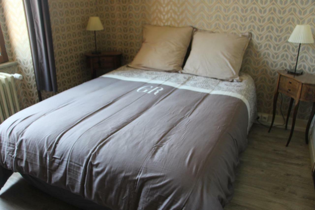 Bed and Breakfast Aux Berges Du Coubisou Exterior foto